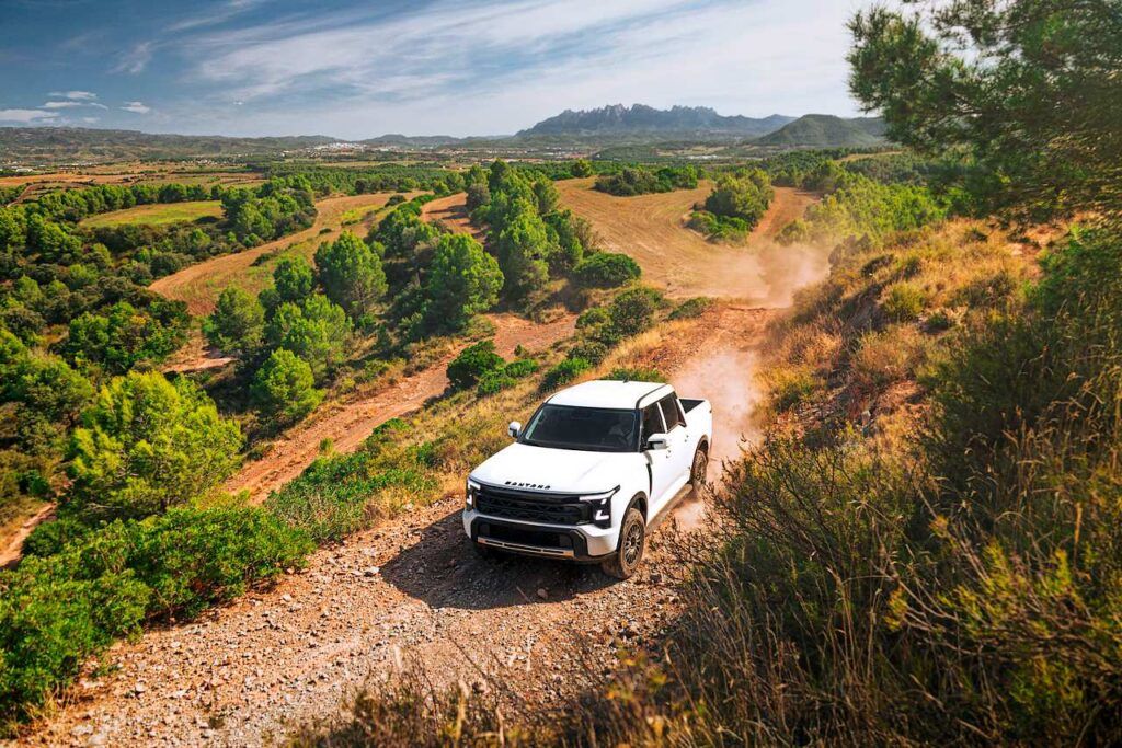 El Santana 400 PHEV ofrece hasta 120 km eléctricos y más de 1.000 km de autonomía total 