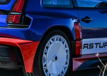 El eléctrico más radical de Renault, que ya tiene precio, pisa el asfalto por vez primera y desata la locura