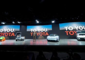 Toyota Corolla Concept 2025: el futuro multienergía que anticipa la movilidad sostenible global