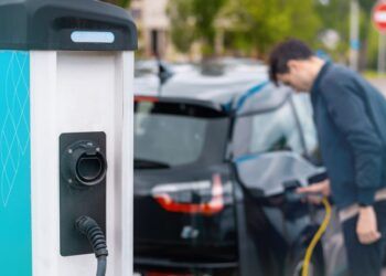 El papel de los repuestos en la transición hacia la movilidad eléctrica