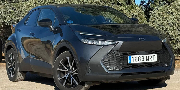 Toyota C-HR PHEV