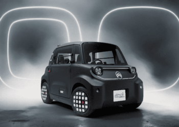 Si Batman no tuviera carné, éste sería su ‘Batmóvil’: Citröen se pasa al lado oscuro