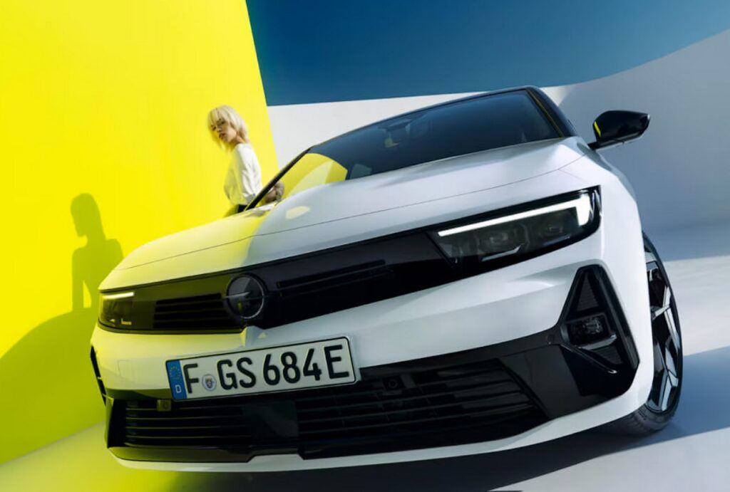 Coches hibridos enchufables Opel Astra Plug-In Hybrid