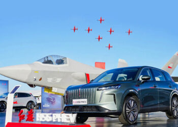 Más de 2.300 km de autonomía: este SUV chino híbidro enchufable no tiene rival y ha batido un récord Guinness