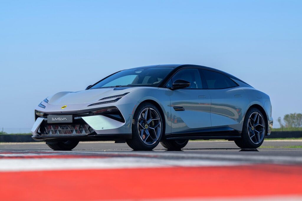 El Lotus Emeya demuestra una gestión energética capaz de sostener cargas muy altas en condiciones duras