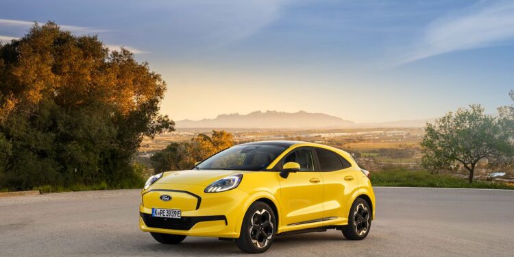 El Puma Gen-E 2026 refuerza su posición con una actualización que amplía su alcance eléctrico y añade asistencia sin manos en vías rápidas