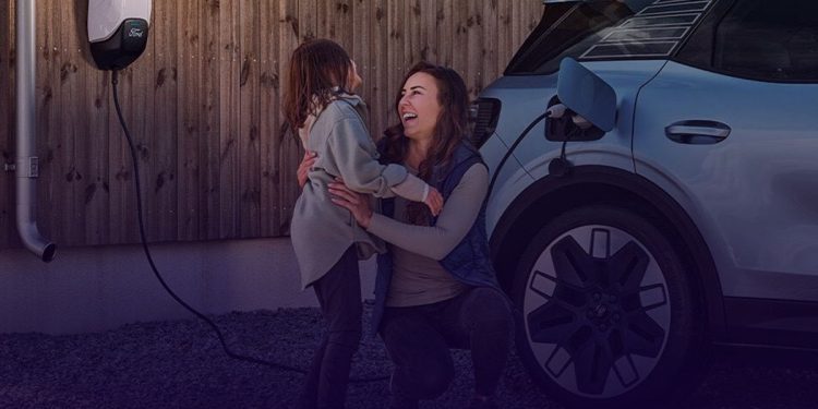 Cargador Ford Navidad