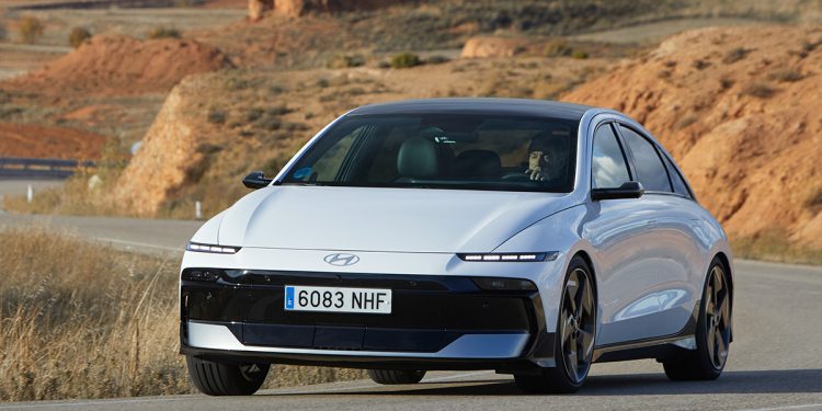 Hyundai IONIQ 6 2026 curva