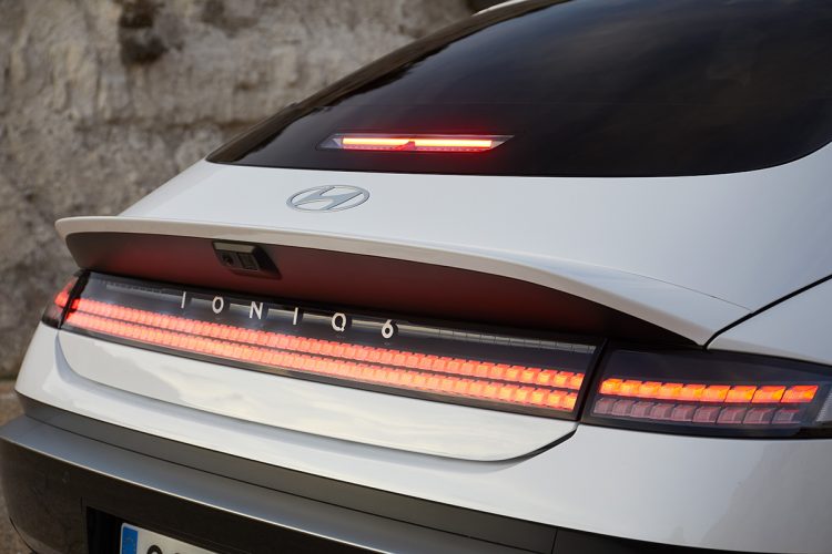 Hyundai IONIQ 6 2026 trasera Hyundai IONIQ 6 2026 trasera