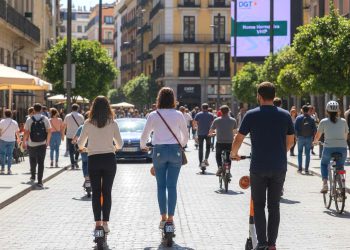 La nueva normativa de la DGT transformará por completo el uso de patinetes eléctricos desde enero de 2026