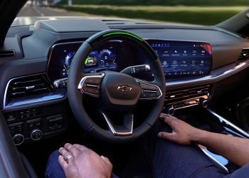 Conducir con el sistema “manos libres” ya es posible en 50 coches