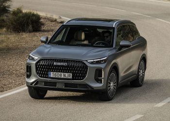 Ebro s900 PHEV curva