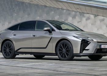 Lexus ES 2026