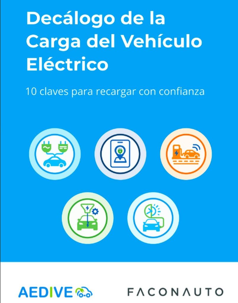 La gestión inteligente de la energía en casa y el uso de apps unificadas para postes públicos son los pilares fundamentales para viajar sin estrés alguno.