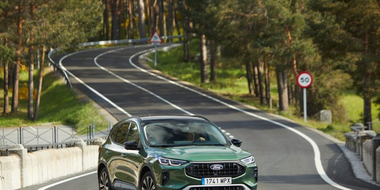 coche híbrido enchufable