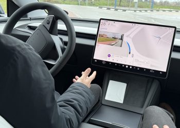 Tesla FSD Conducción Autónoma