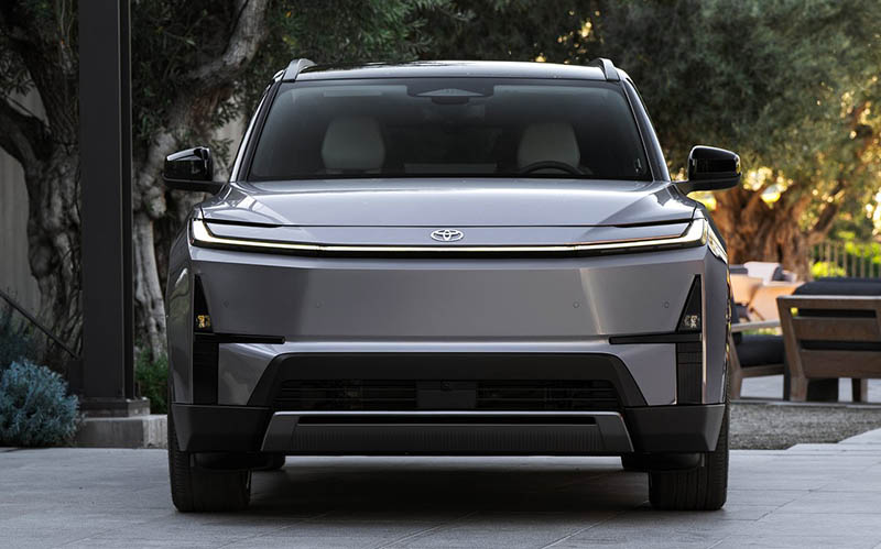 Toyota-Highlander-2027-1280-4