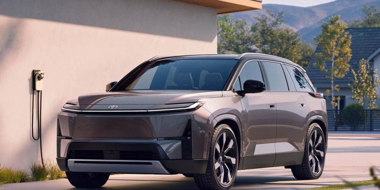 Toyota-Highlander-2027-1280