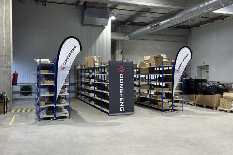 Dongfeng Box almacén recambios Dongfeng Box almacén recambios