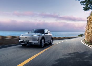 La presencia de Geely Auto en España supone la introducción de dos SUV eléctricos de última generación y sistemas híbridos de gran autonomía.