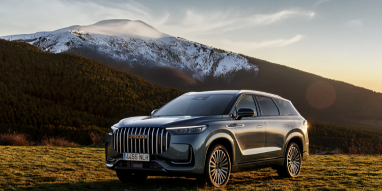 Nuevo Jaecoo 8 SHS montañas