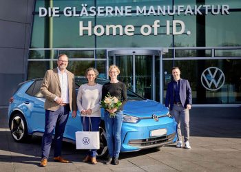 Volkswagen 2 millones entregado a pareja