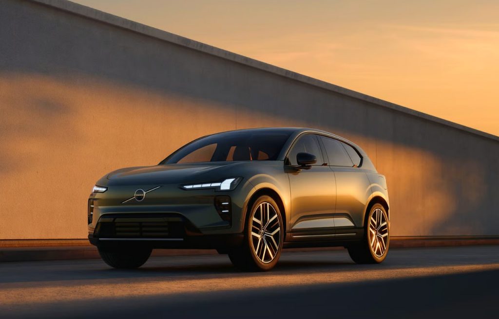el Volvo EX60 es uno de los SUV eléctricos con más autonomía