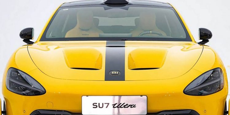 Xiaomi-SU7-Ultra capó