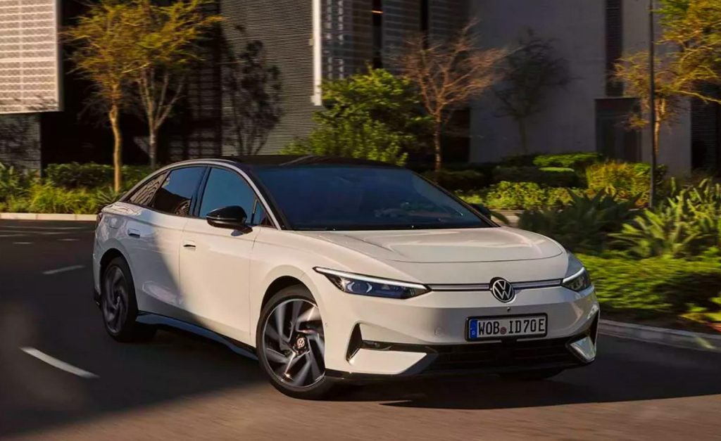 La revisión de los coches eléctricos de Volkswagen y Cupra incluye la actualización de software y un chequeo de baterías ante posible riesgo de incendio.