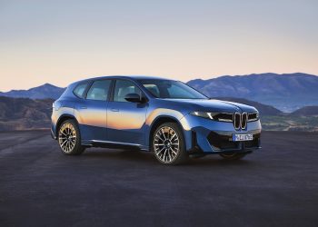 El BMW iX3 logra el doble premio mundial en 2026 y se convierte en el coche eléctrico más destacado del año.