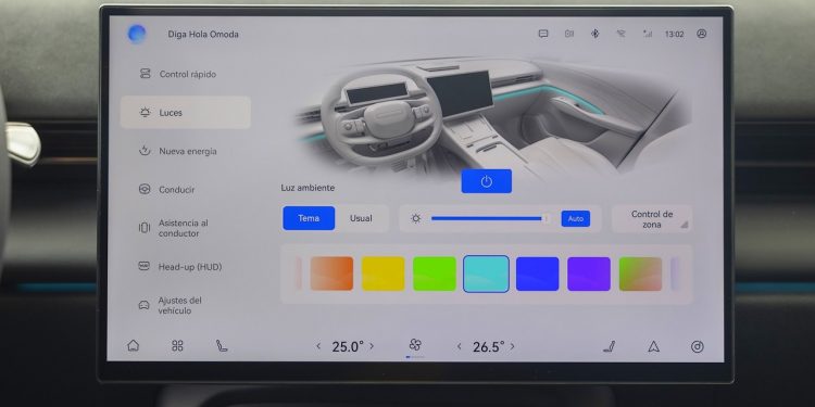 El Omoda 7 SHS incorpora un procesador pensado para controlar pantallas, cámaras y asistentes sin ningún tipo de interrupciones.