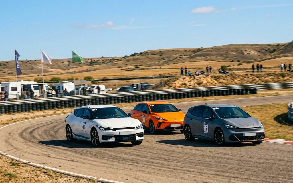 Los coches eléctricos de serie deberán rodar sin descanso durante seis horas en el trazado de Burgos para verificar si los datos de las marcas son ciertos.