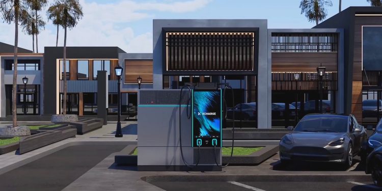 Una nueva planta de XCharge inicia la producción de cargadores y baterías con sello “Made in Spain”