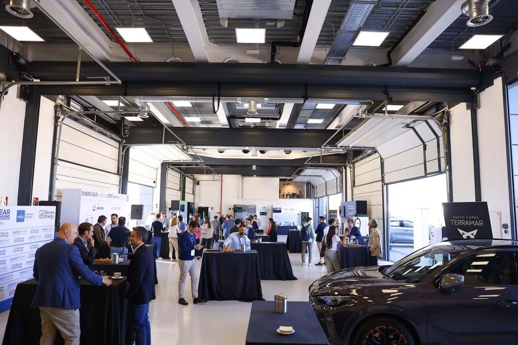 El Circuito de Madrid Jarama - RACE acogerá el 3 de junio un encuentro con más de 400 profesionales centrado en movilidad eléctrica, normativa, transporte sin emisiones e infraestructuras de recarga.
