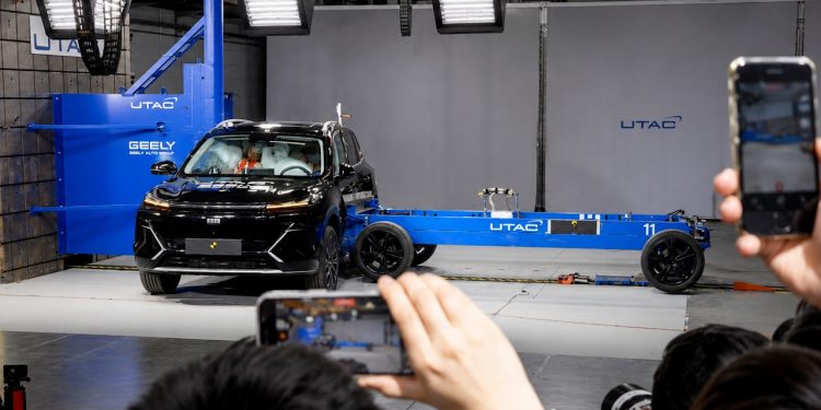 La seguridad del Geely Starray EM-i quedó bajo examen en una prueba poco habitual celebrada en París.
