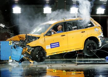 Volvo Centro de Seguridad EX60