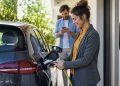 A la batería del coche eléctrico se le puede aplicar la regla 20/80, que alarga su vida útil con una serie de hábitos diarios adecuados.