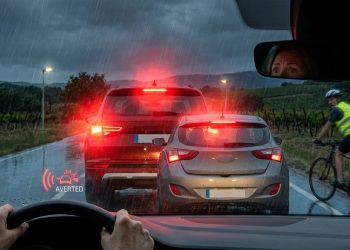 Las nuevas luces de freno adaptativas de la UE mejoran la reacción en carretera y reducen el riesgo de colisiones por alcance en situaciones de frenado brusco