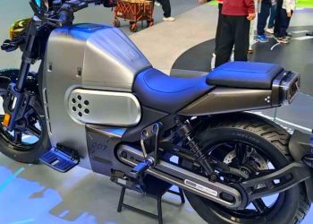 La nueva moto eléctrica de Chery soluciona la falta de enchufes mediante un sistema de autonomía extendida altamente eficiente.