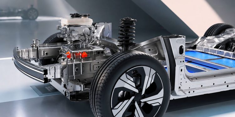 La tecnología “11 en 1” de Geely reúne motor, control electrónico y gestión térmica en una sola unidad para reducir pérdidas energéticas y mejorar espacio, autonomía y respuesta.