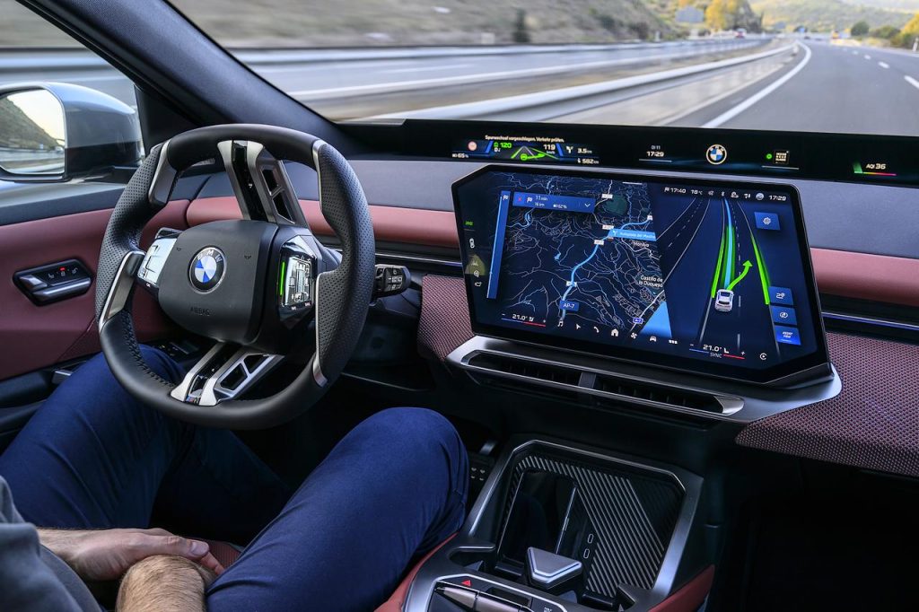 La conducción asistida de BMW alcanza los 130 km/h y amplía su presencia en más de 20 países europeos.