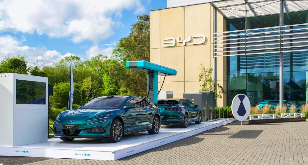 El sistema BYD Flash Charging transforma la carga rápida en Europa gracias a estaciones de 1.500 kW que permiten reducir los tiempos de espera a apenas unos minutos.