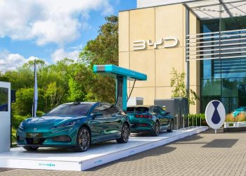 El sistema BYD Flash Charging transforma la carga rápida en Europa gracias a estaciones de 1.500 kW que permiten reducir los tiempos de espera a apenas unos minutos.