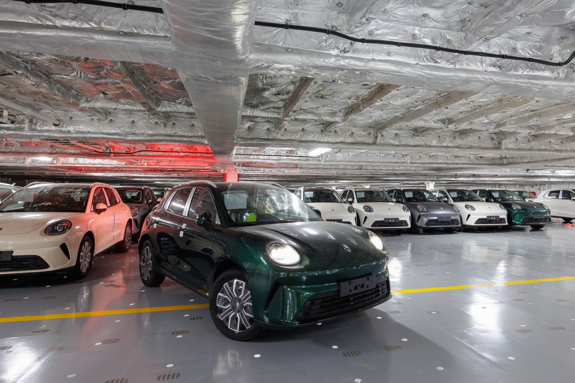 Port Barcelona GWM aparcando coches