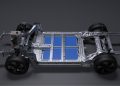 La batería Short Blade de Geely busca resolver varios de los problemas habituales del coche eléctrico, contando con una vida útil de hasta un millón de kilómetros y carga rápida en 20 minutos.