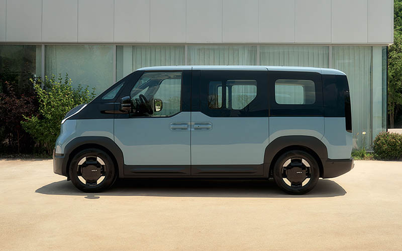 kia pv5 passenger 2