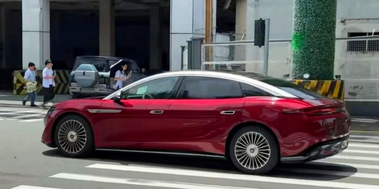 BYD prepara el lanzamiento del Great Han, una berlina con versiones eléctricas e híbridas enchufables, hasta 775 CV y dimensiones superiores a las de un Mercedes Clase S.