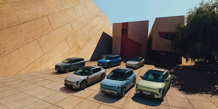 Los coches eléctricos Kia ofrecen autonomías de hasta 632 kilómetros, recargas desde 18 minutos y acceso a más de un millón de puntos de carga en 28 países.