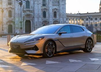 Denza Z9GT