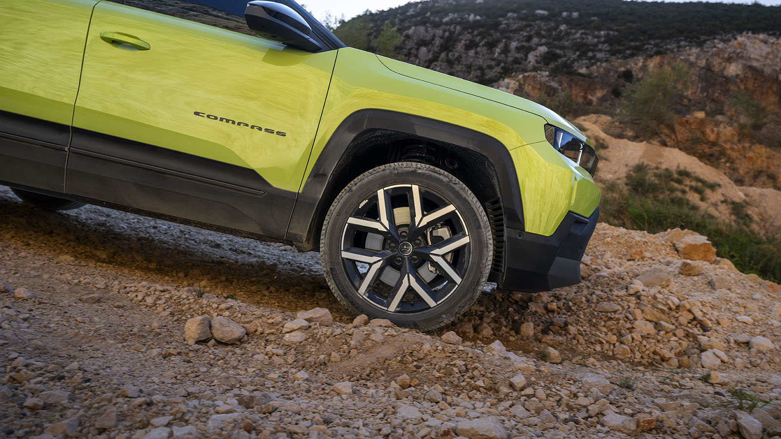 prueba Jeep Compass Eléctrico logo prueba Jeep Compass Eléctrico logo